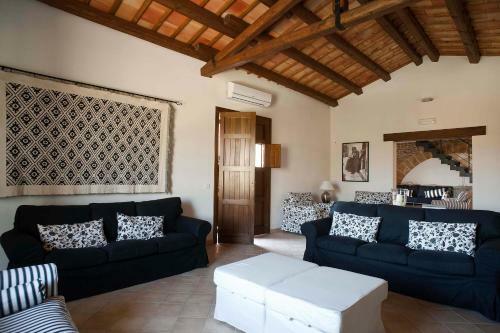 Passo Casale Villa Sleeps 16 Pool Air Con Wifi