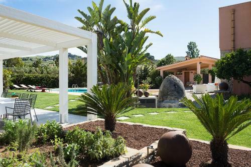 Passo Casale Villa Sleeps 16 Pool Air Con Wifi