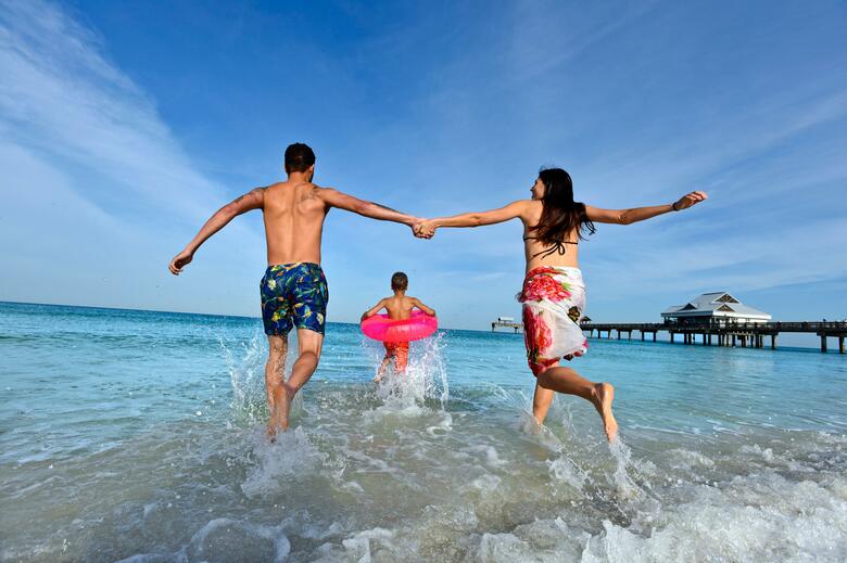 Holiday Inn Express Hotel & Suites Oldsmar