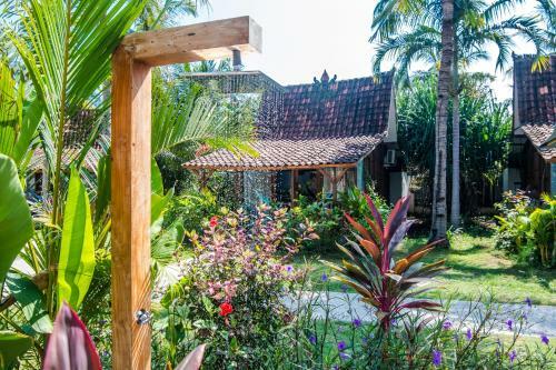 Hostal Coconut Garden Resort