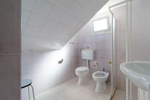 Marina San Gregorio Holiday Home Sleeps 7 With Pool