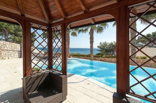 Marina San Gregorio Holiday Home Sleeps 7 With Pool