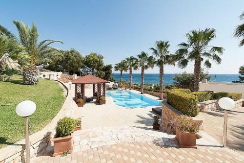 Marina San Gregorio Holiday Home Sleeps 7 With Pool