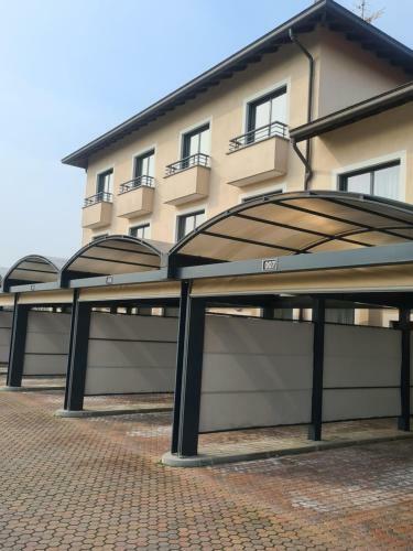 Elysium Hotel Raya