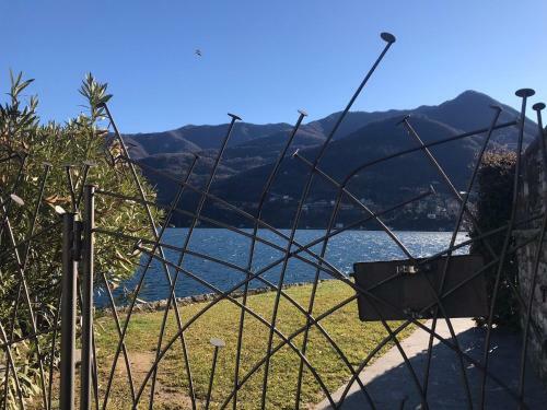 Carate 16 Apartment With Balcony & Lake View