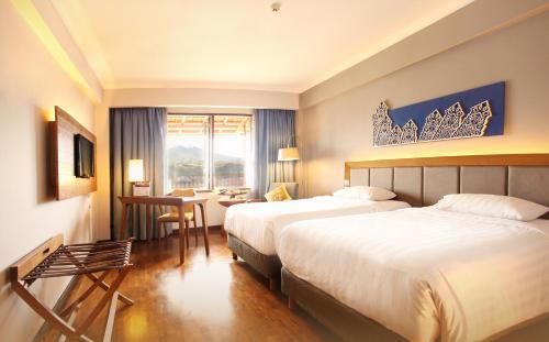 The Hills Bukittinggi Hotel & Convention