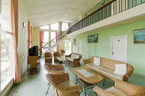 Hostal Hotel Sumatera