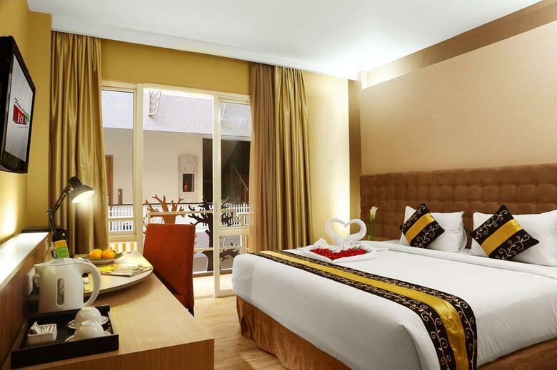 Rivavi Fashion Hotel