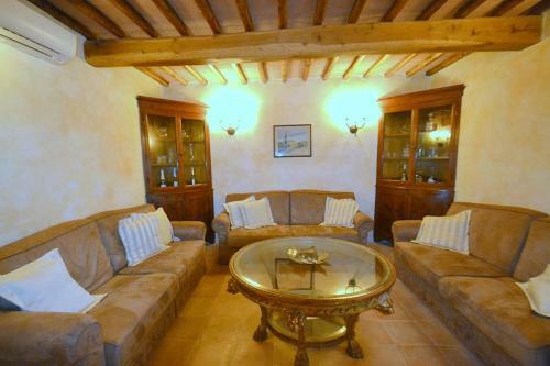 Ellerone Villa Sleeps 16 Pool Air Con Wifi