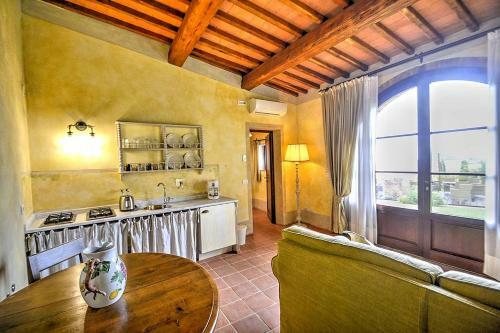Ellerone Villa Sleeps 16 Pool Air Con Wifi
