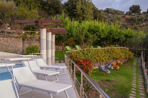 Sant'anna Villa Sleeps 24 With Pool And Air Con