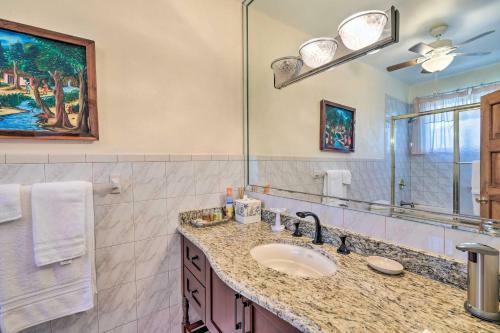Beachfront Discovery Bay House With Home Gym And Pool!