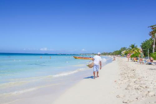 Burbon Beach Hotel-negril