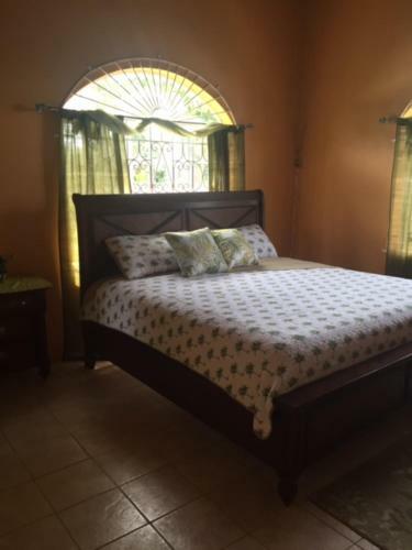 Mobay Surprise Villa_2 Bd Rm