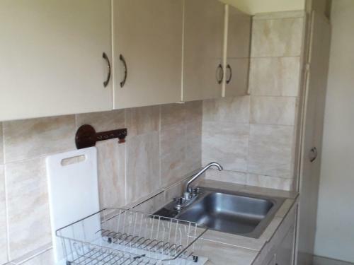 One Bed Room Apartment & One Studio In Ocho Rios
