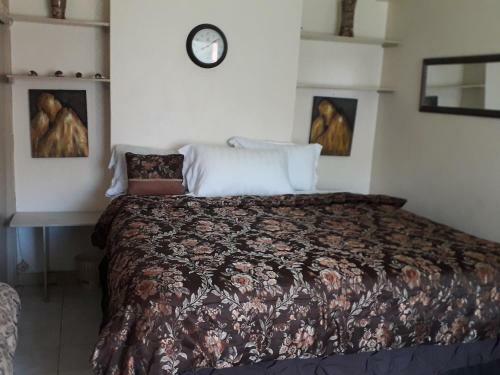 One Bed Room Apartment & One Studio In Ocho Rios