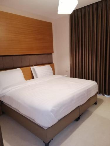 Big Ben Hotel Suites