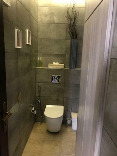 Charming 2-bed Apartment In Amman