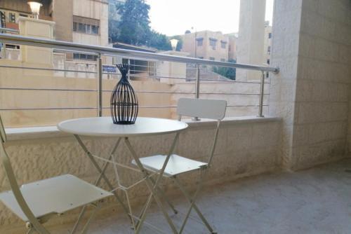 Amazing One Bedroom Apartment In Amman Elwebdah 1