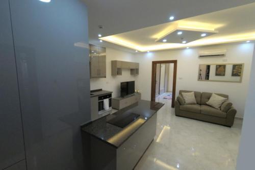 Amazing One Bedroom Apartment In Amman Elwebdah 1