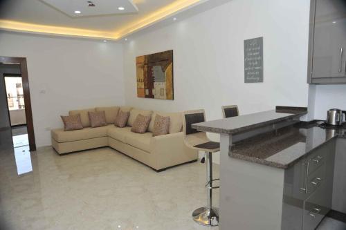 Amazing One Bedroom Apartment In Amman Elwebdah 4