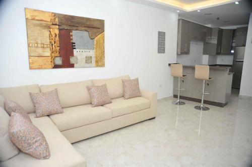 Amazing One Bedroom Apartment In Amman Elwebdah 4