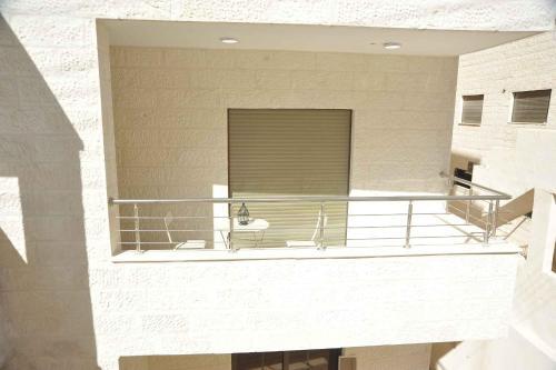 Amazing One Bedroom Apartment In Amman Elwebdah 4