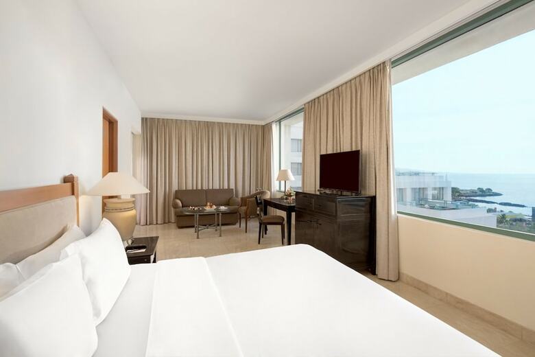 Hotel Aryaduta Manado