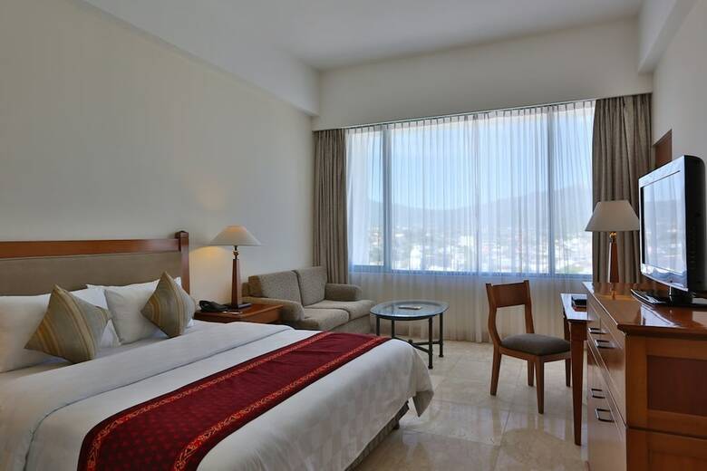 Hotel Aryaduta Manado