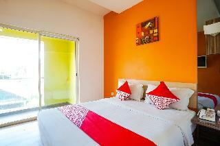 De Nearby Hotel