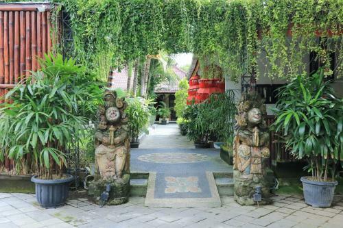 Hostal D'kubu Daje Bali Redpartner