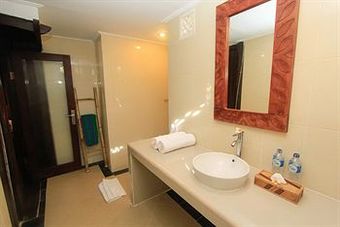 Radiant Jepun Villa
