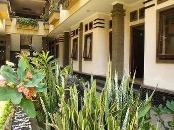 Hostal Tanjung Sari Inn
