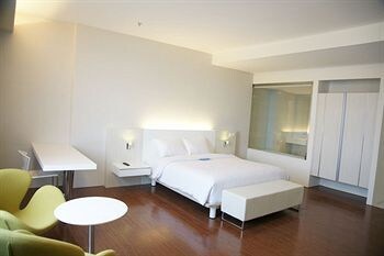 Everbright Hotel