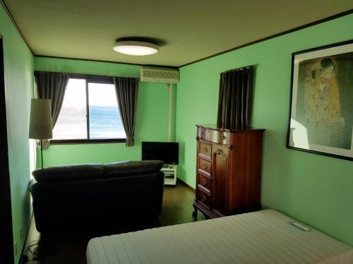 Smart House Beachside - Vacation Stay 9586