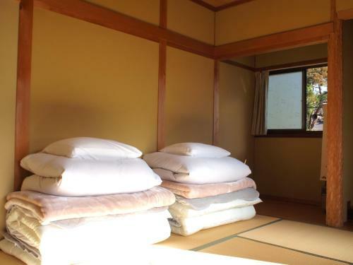 Hostal Guest House Hachi Hachi