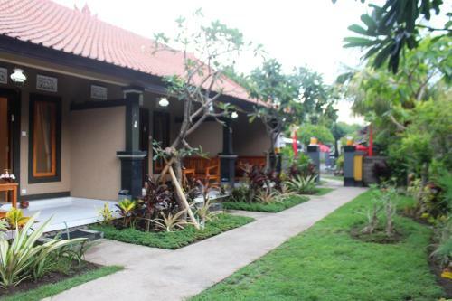 Hostal Sudi Guest House