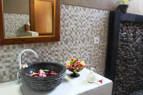 Hostal Sudi Guest House