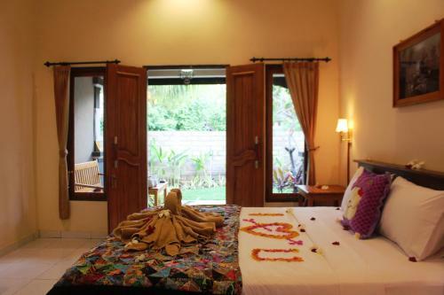 Hostal Sudi Guest House