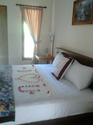 Hostal Sudi Guest House