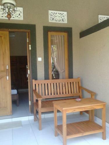 Hostal Sudi Guest House