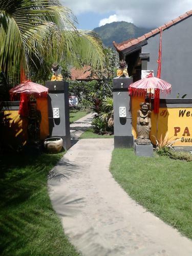 Hostal Sudi Guest House