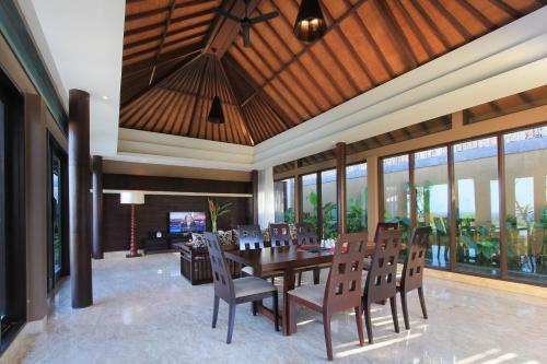 Hotel The Sawangan Suites & Villas