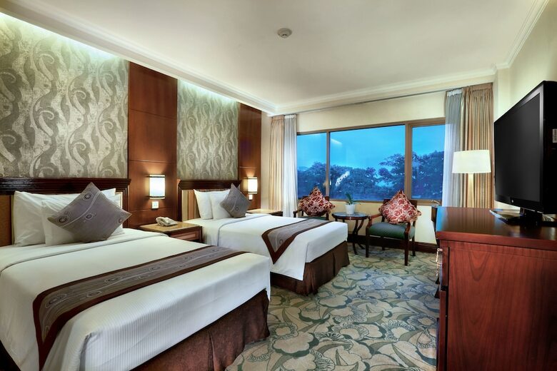 Aston Tropicana Hotel Bandung