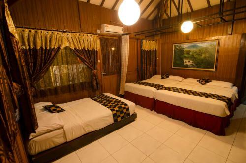 Hostal Guest House Salon & Spa Fora Taman Lingkar