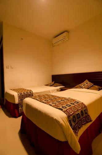 Hostal Guest House Salon & Spa Fora Taman Lingkar