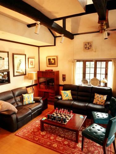 Hostal Gableview Forest Inn