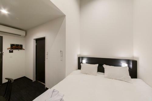 Hotel Trad Replay