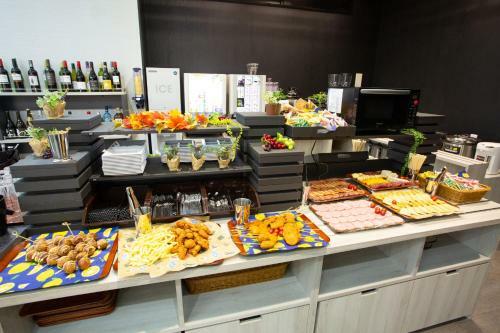 Hotel Kuretake Inn Osaka Midousuji Hommachi