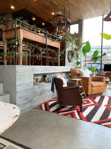 Hostal Maison De Stuffmarket